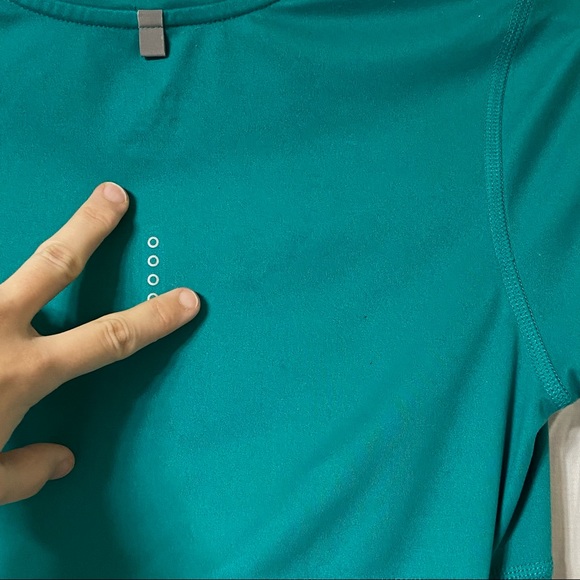 Nike Running Fitted Dri Fit Short Sleeve Shirt Size XS - Picture 6 of 10